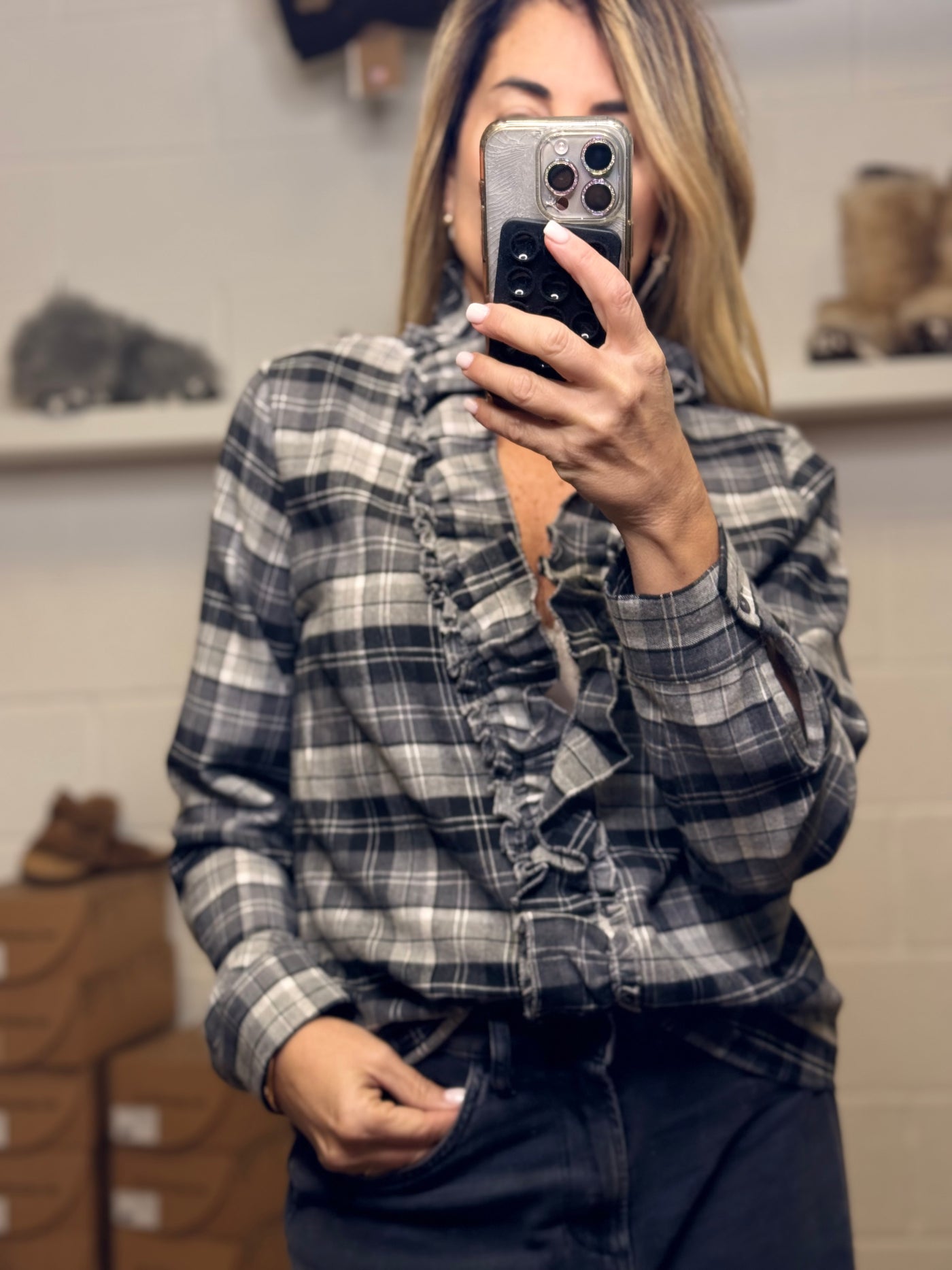 Le Streghe. Camicia check con rouches. -60%