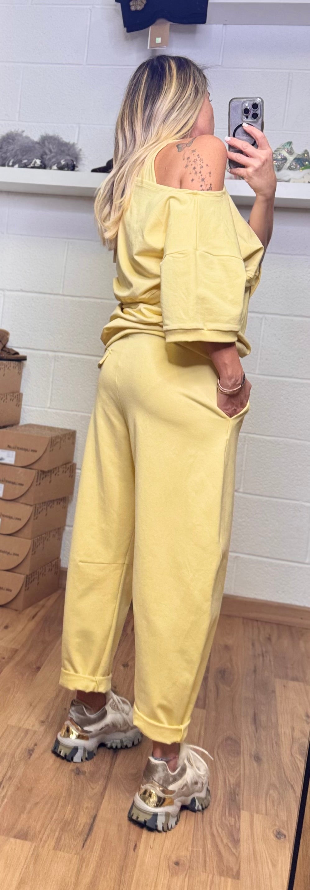 Le Streghe. Panta giallo