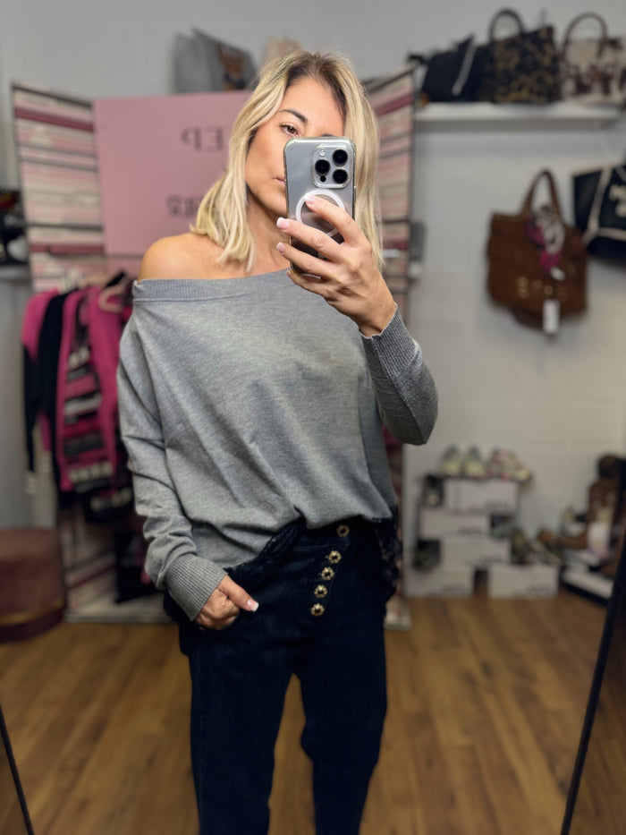 Eva Boutique 21, Shirtaporter. Maglia grigia