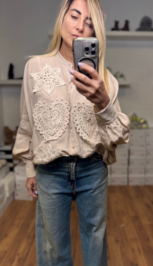 Front Street. Camicia con dettagli crochet