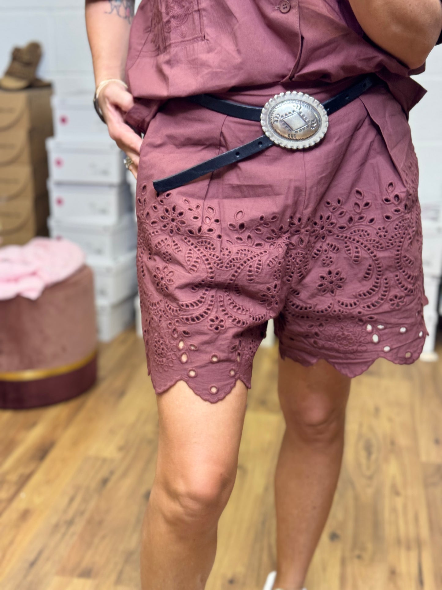 Front Street. Bermuda in cotone d pizzo-40%