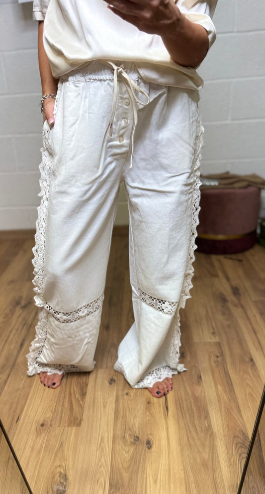 Front Street. Pantalone palazzo-60%