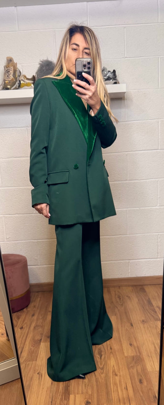 Mimi et mama. Completo verde