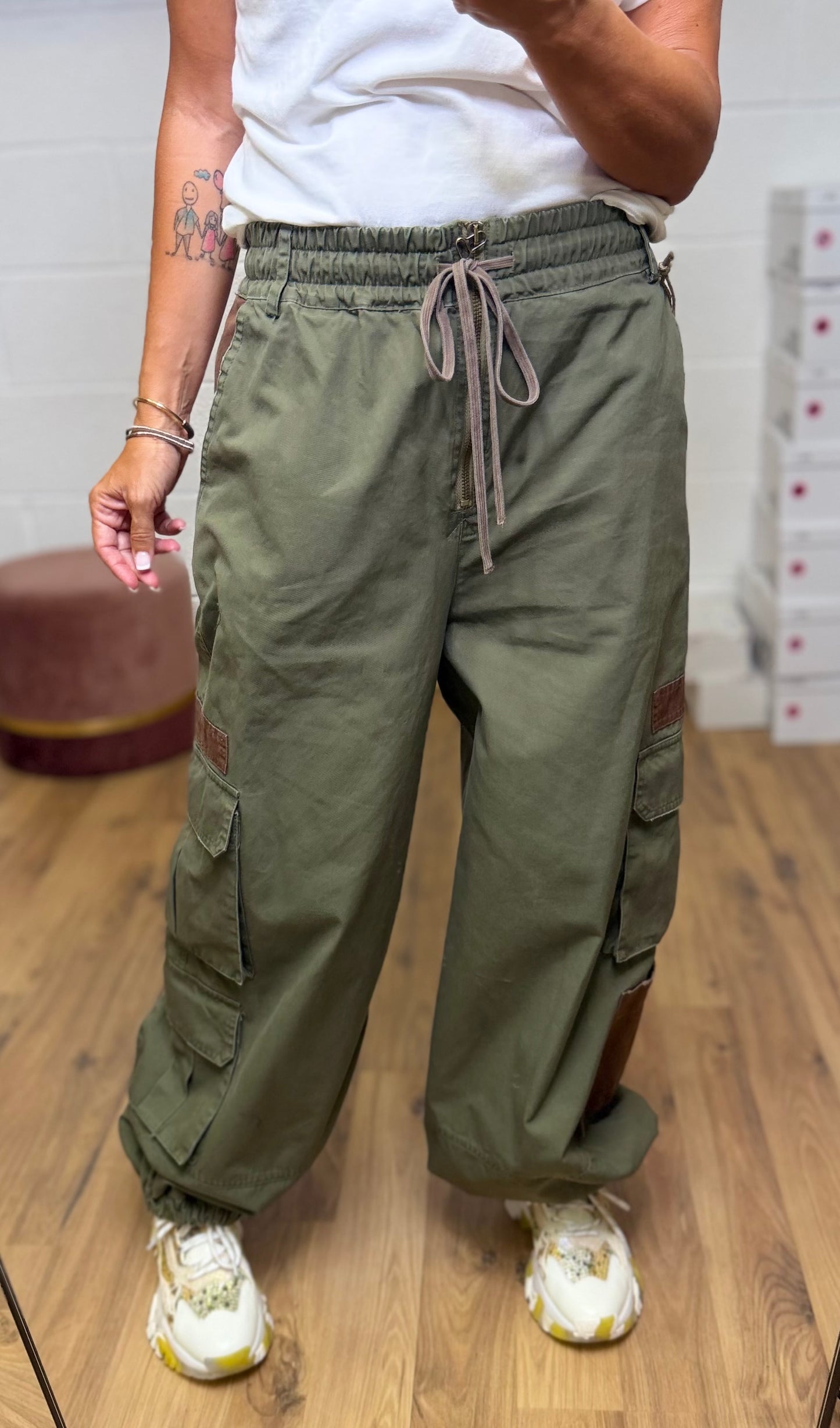 Front Street. Pantalone Cargo Utility – Verde Militare