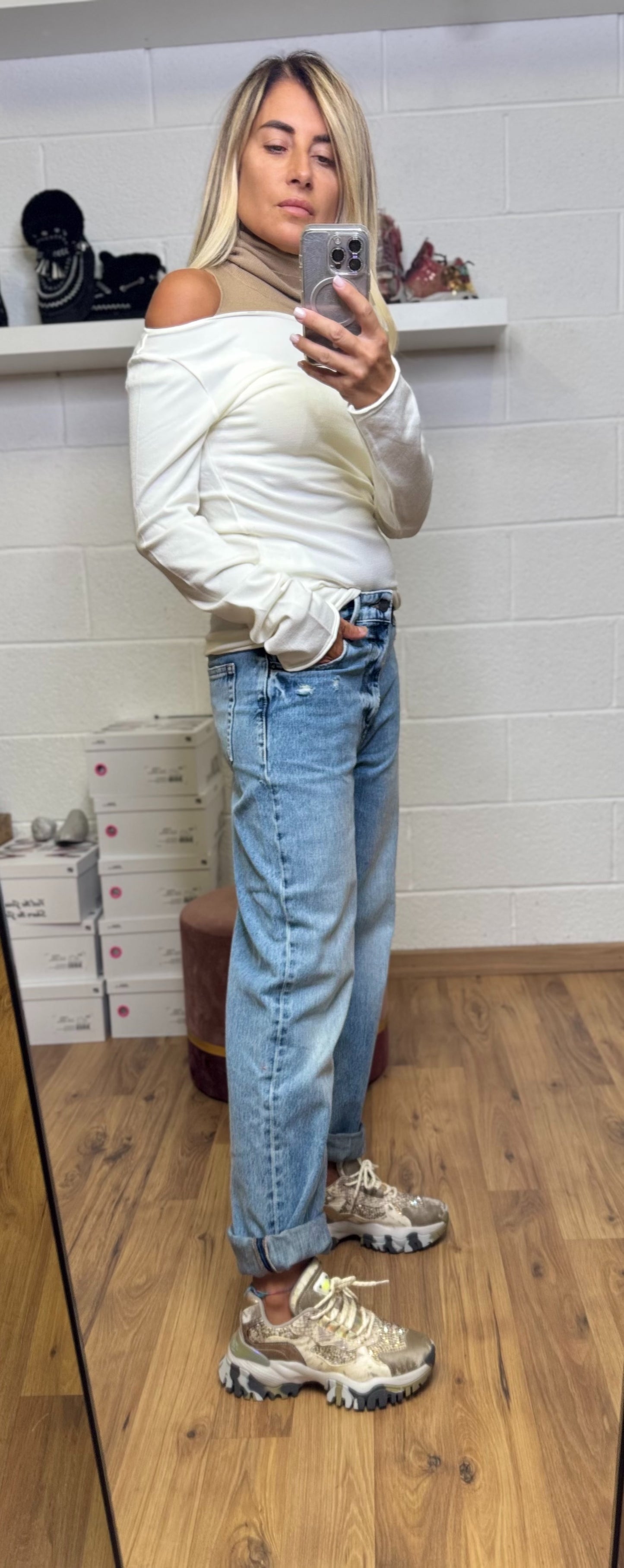 The.Nim . Denim tela ferma