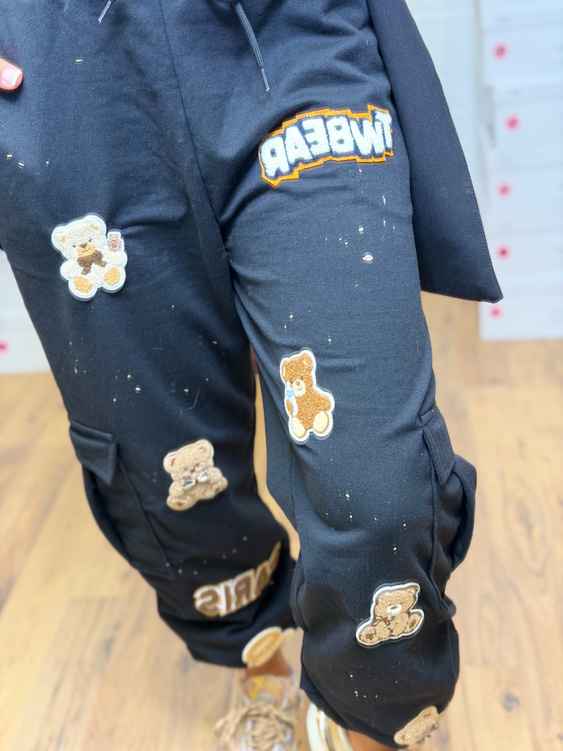 Abbino. Cargo nero teddy