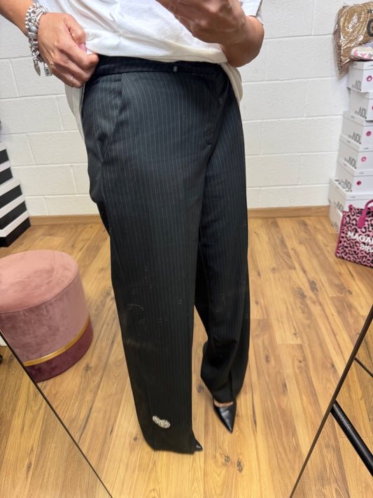 Front Street. Pantalone gessato