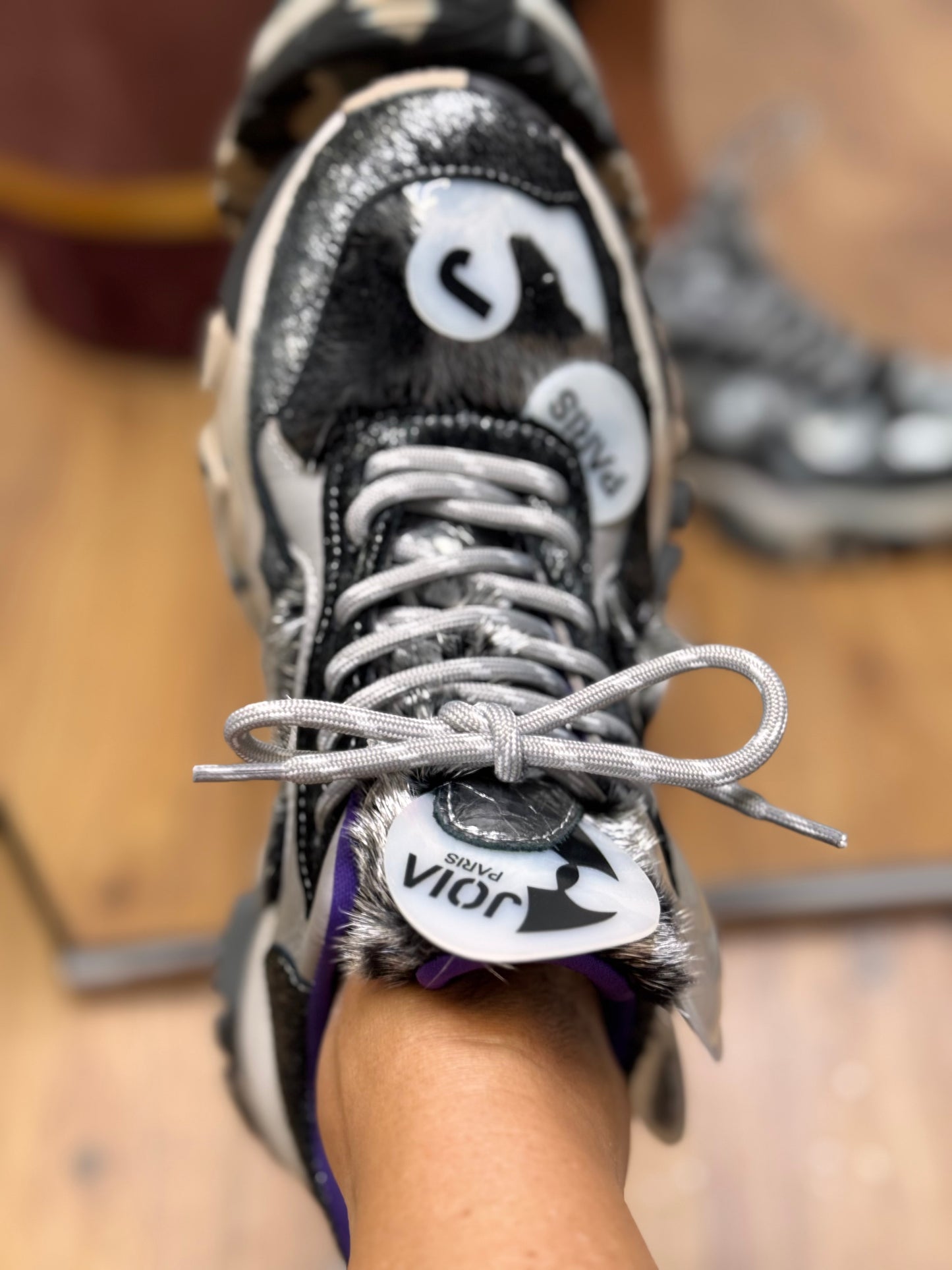 Joia Paris. Sneakers black grey-40%