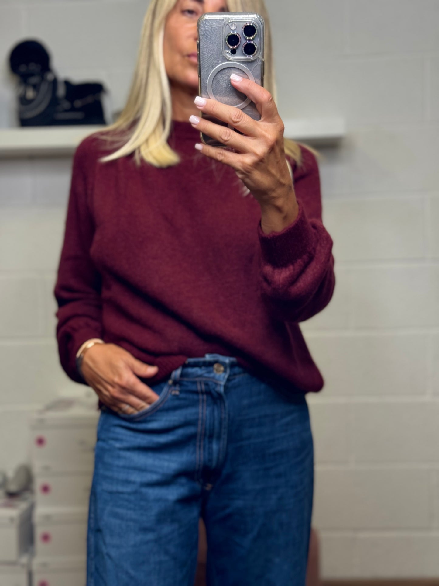 Emma Red. Pull burgundi
