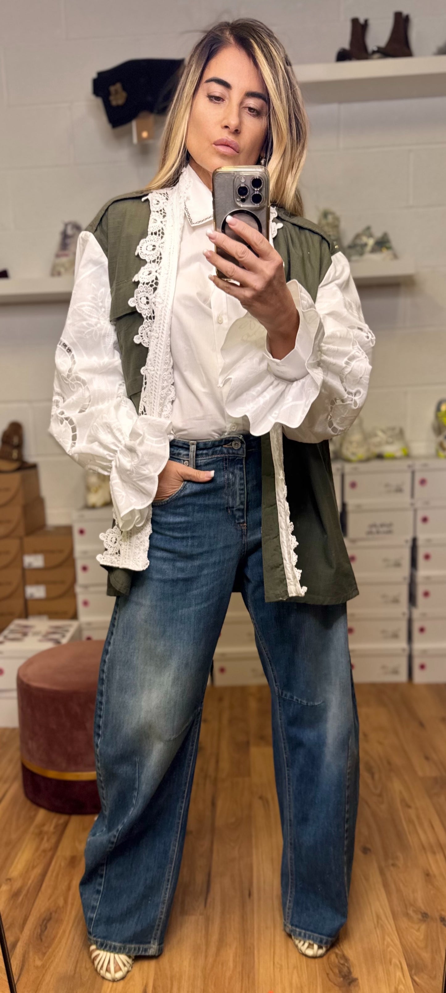 Front Street. Giacca con pizzo sangallo