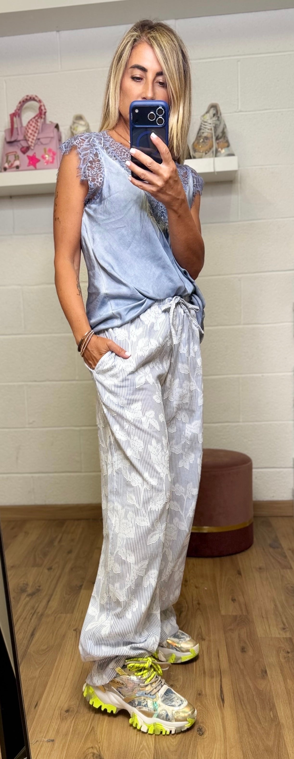 Abpink. Top in viscosa e pantalone in cotone leggero