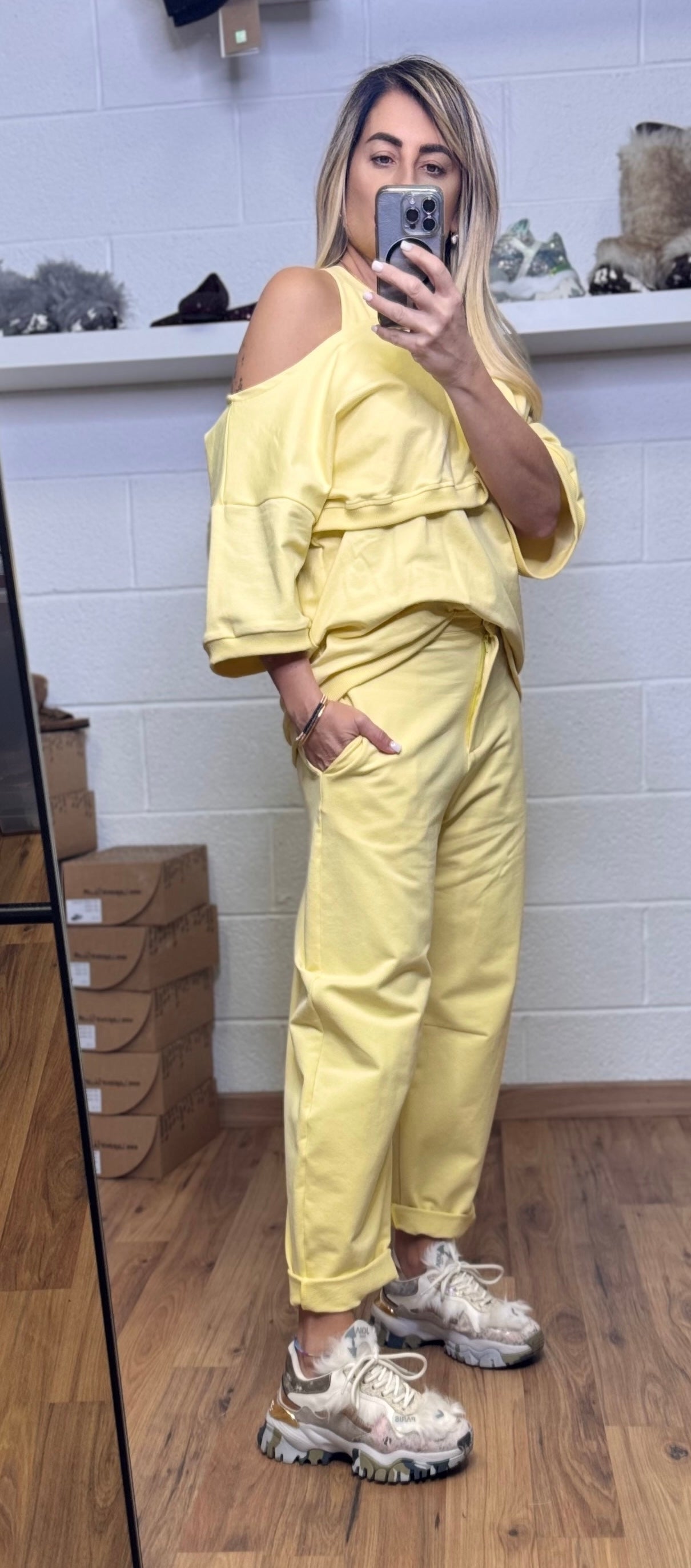 Le Streghe. Panta giallo