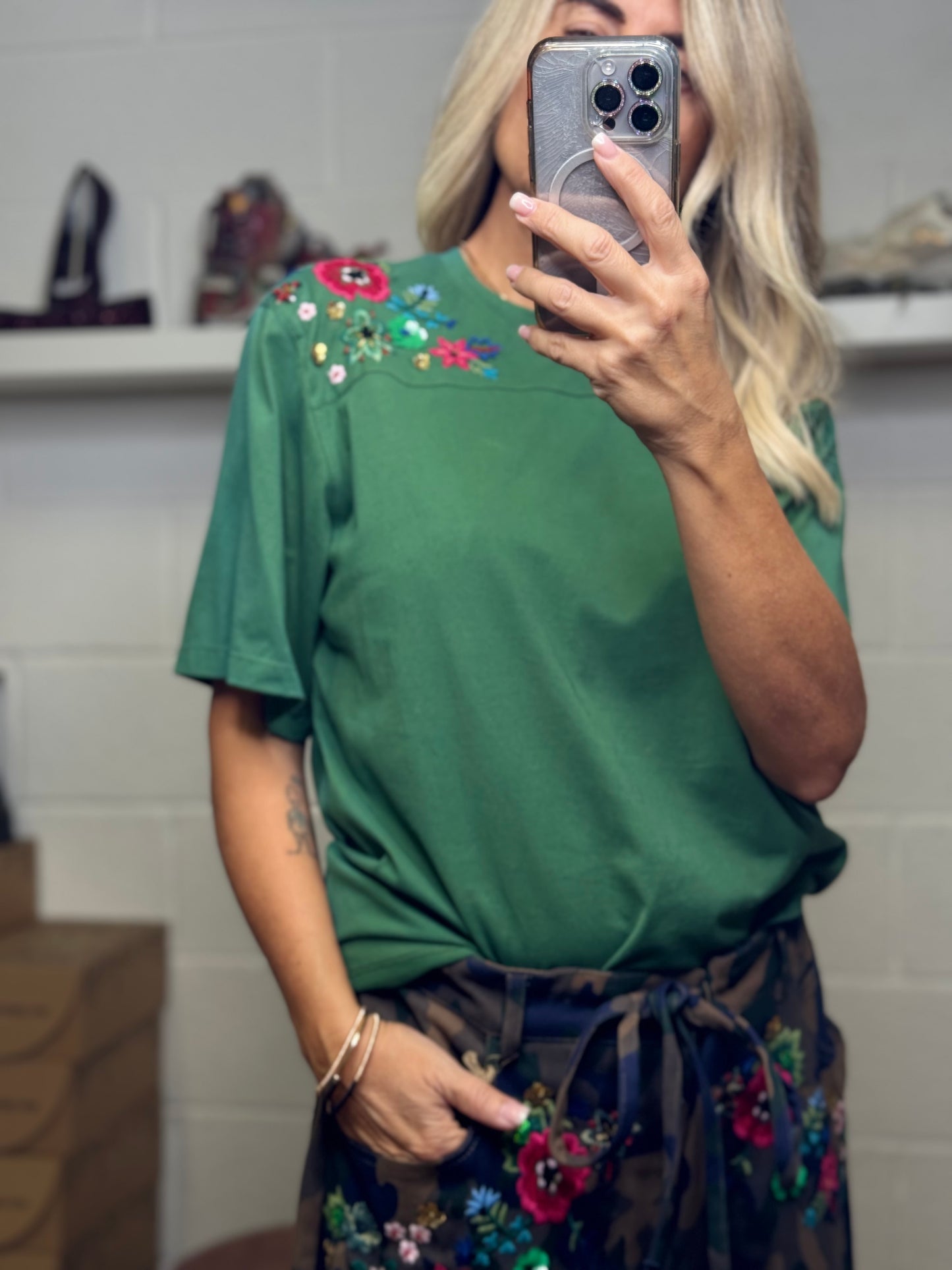 Front Street. T-shirt verde