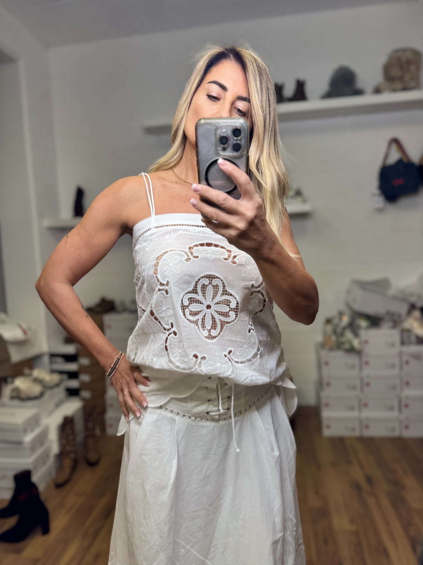 Front Street. Top in pizzo sangallo-40%