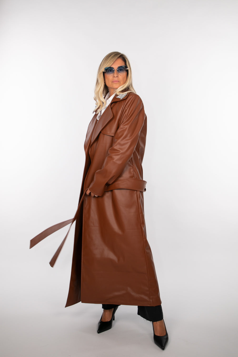 Mimi et mama . Trench camel con stelle