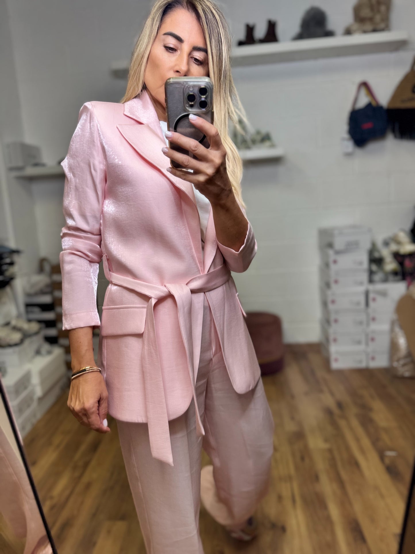 Mimi et Mama. Tailleur rosa baby