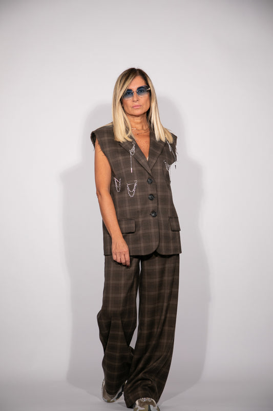 Le Streghe. Giacca check con spille