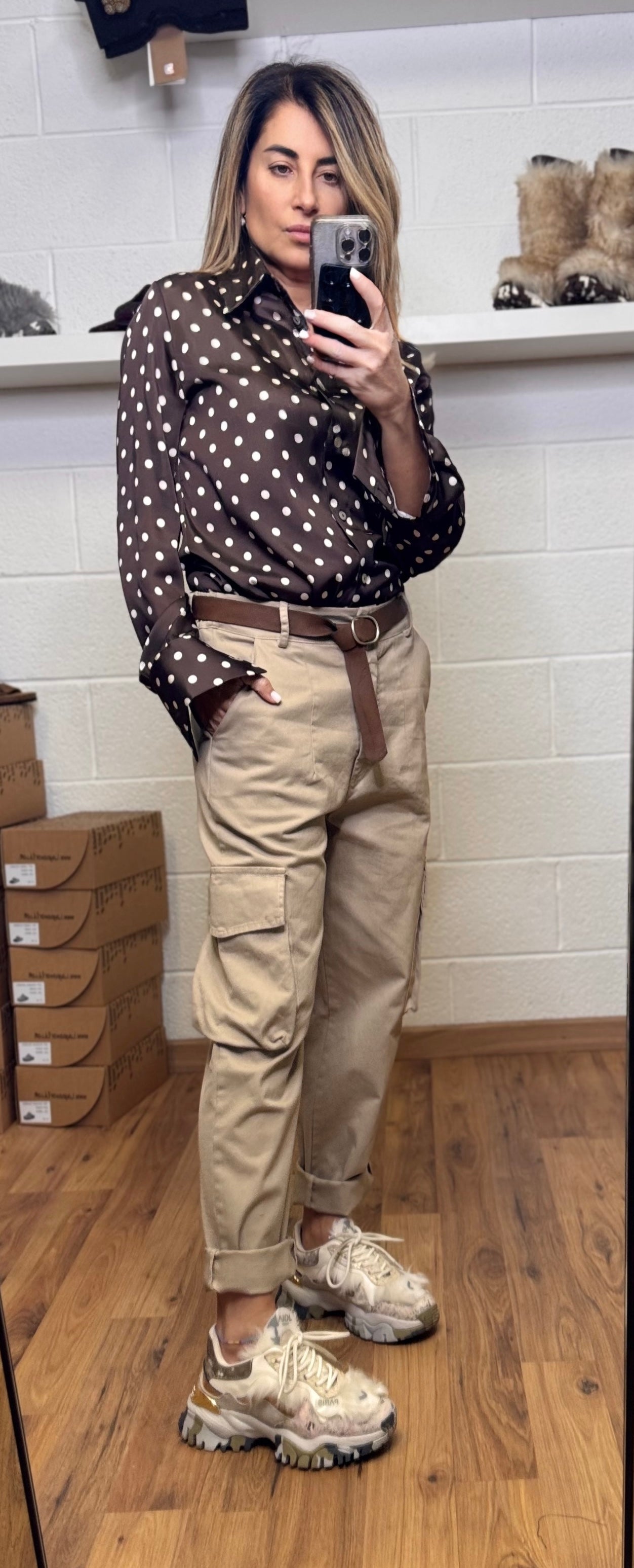 Le Streghe. Camicia moro a pois