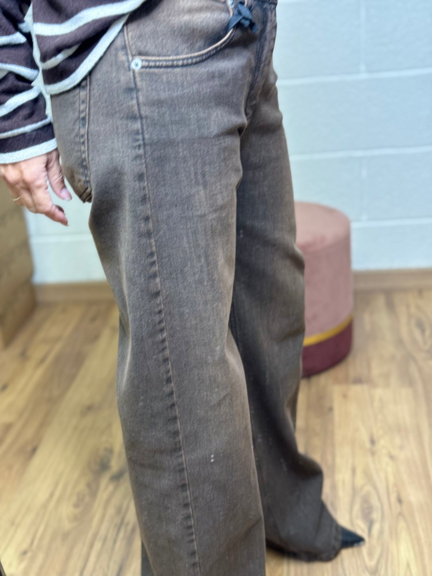 Le Streghe . Denim diritto cioccolato-60%