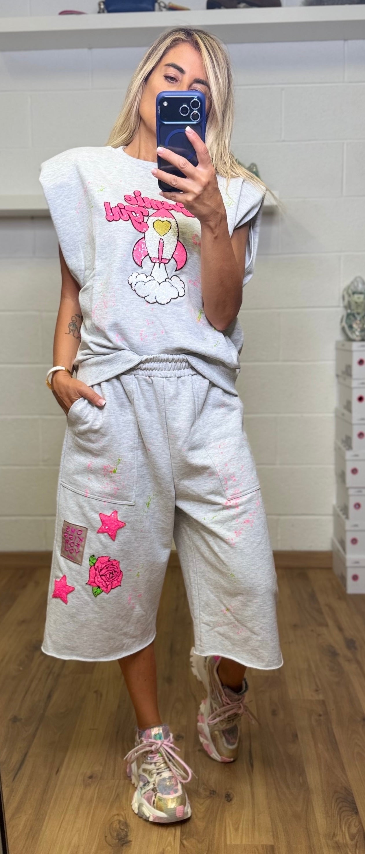 ABPink. Completo grigio cosmic girl