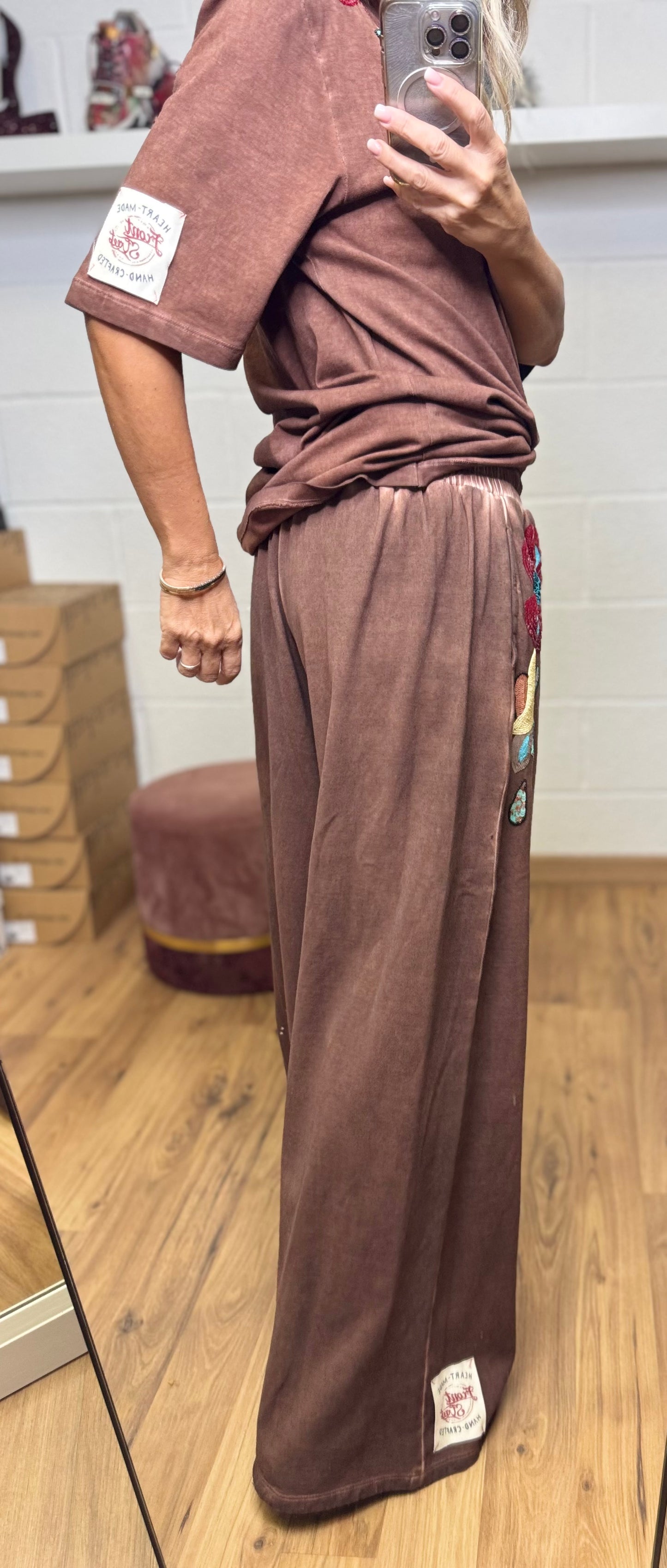 Front Street. Pantalone cioccolato wide leg