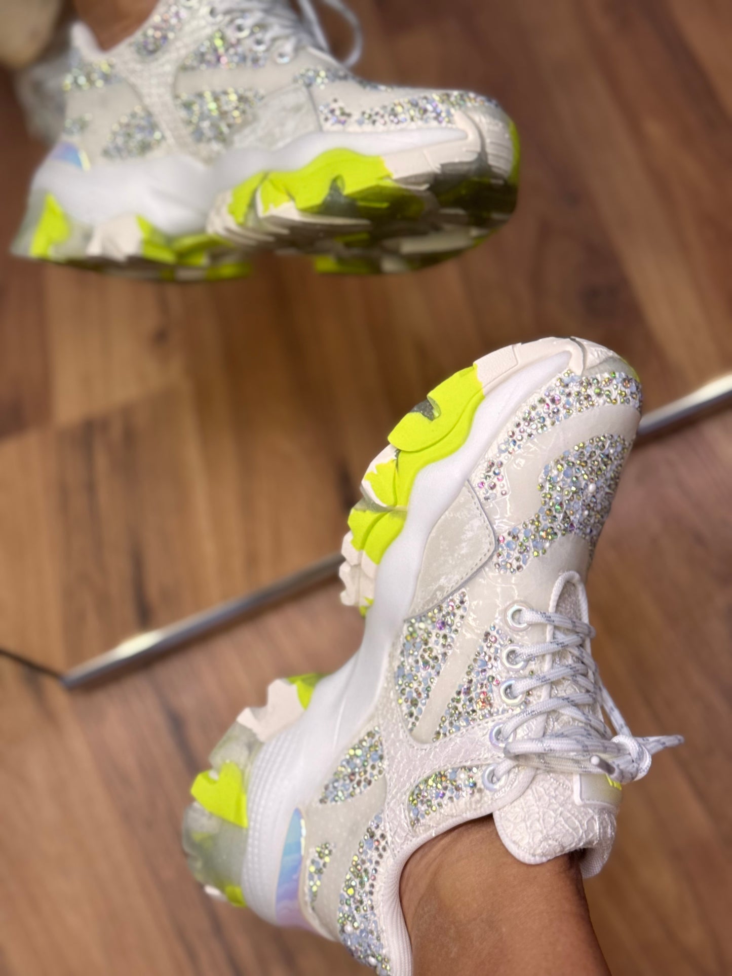 Joia Paris.sneakers Swarovski Bianchi