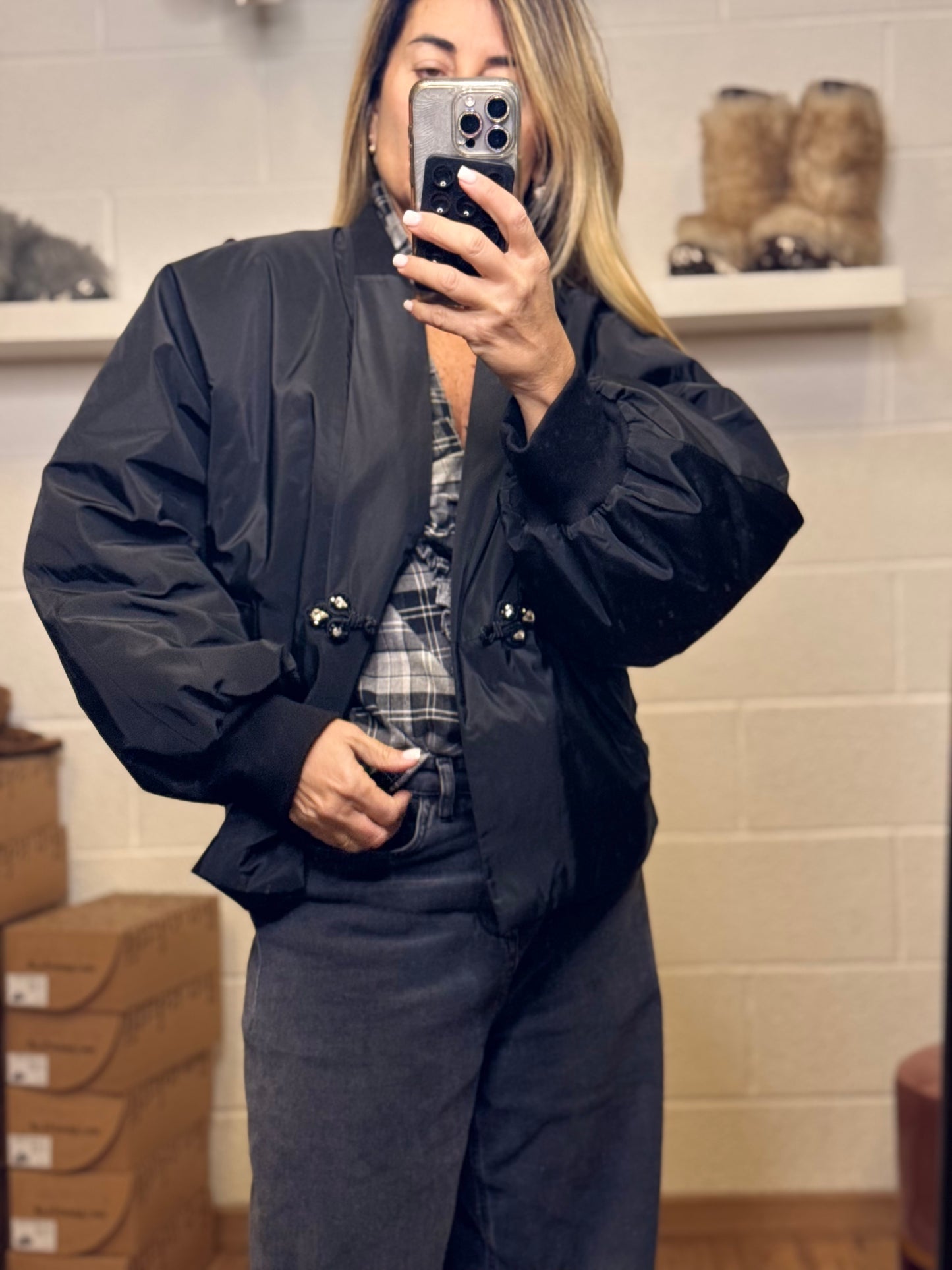 Le streghe. Bomber nero-60%