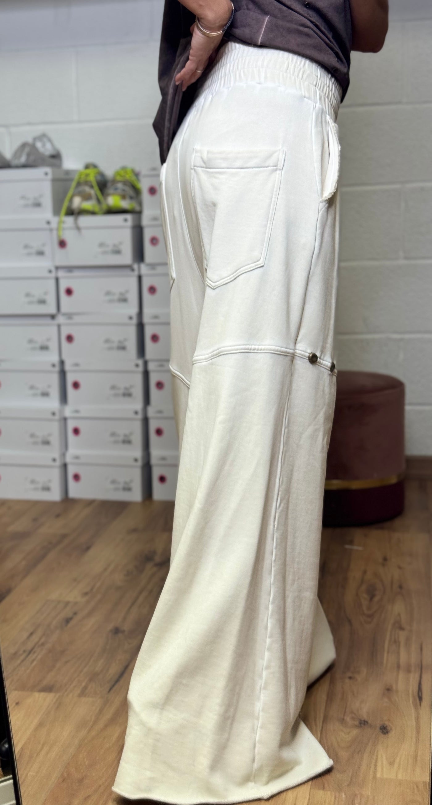 Front Street. Panta palazzo burro-50%