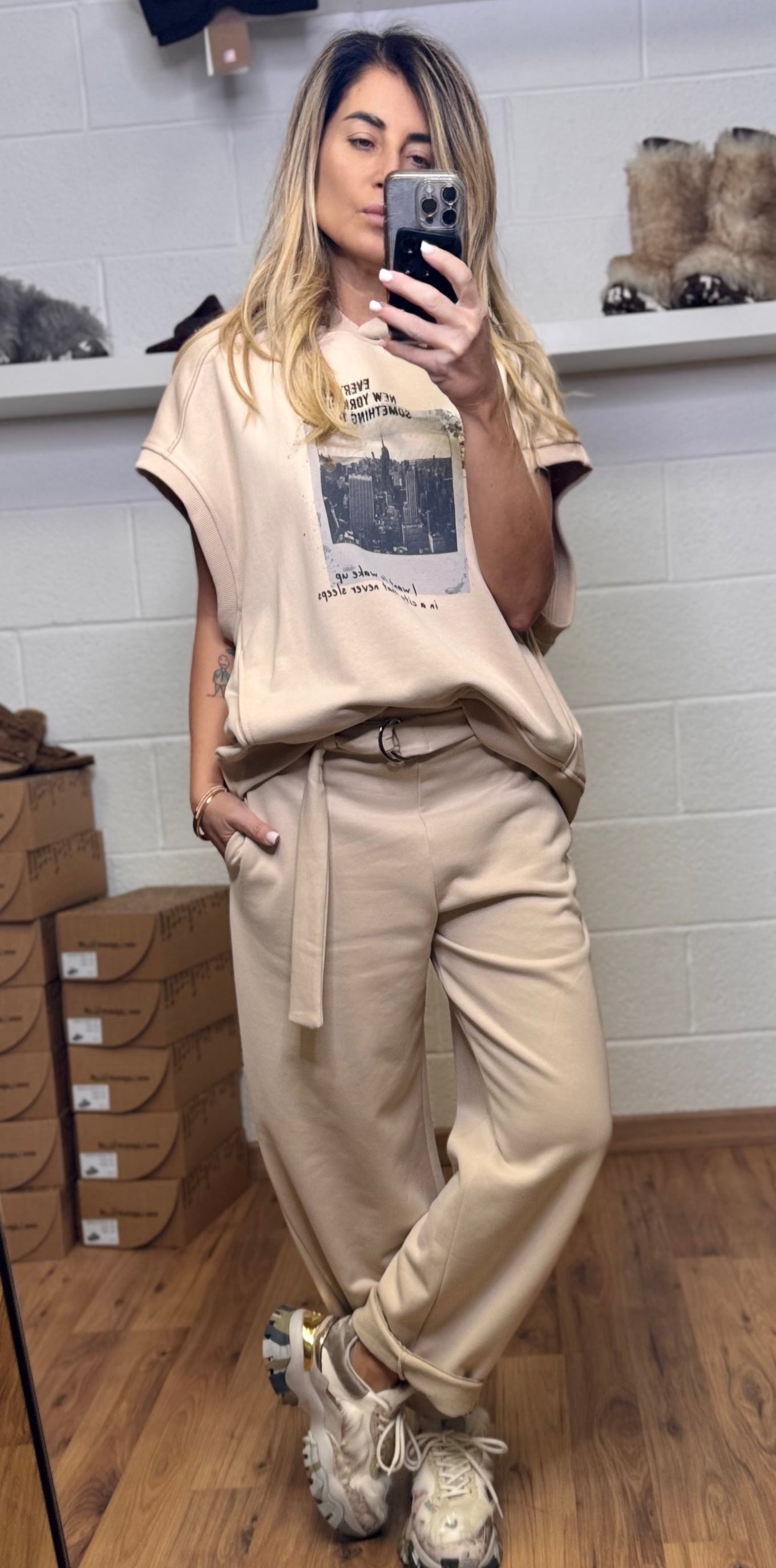 Le Streghe denim. Completo beige