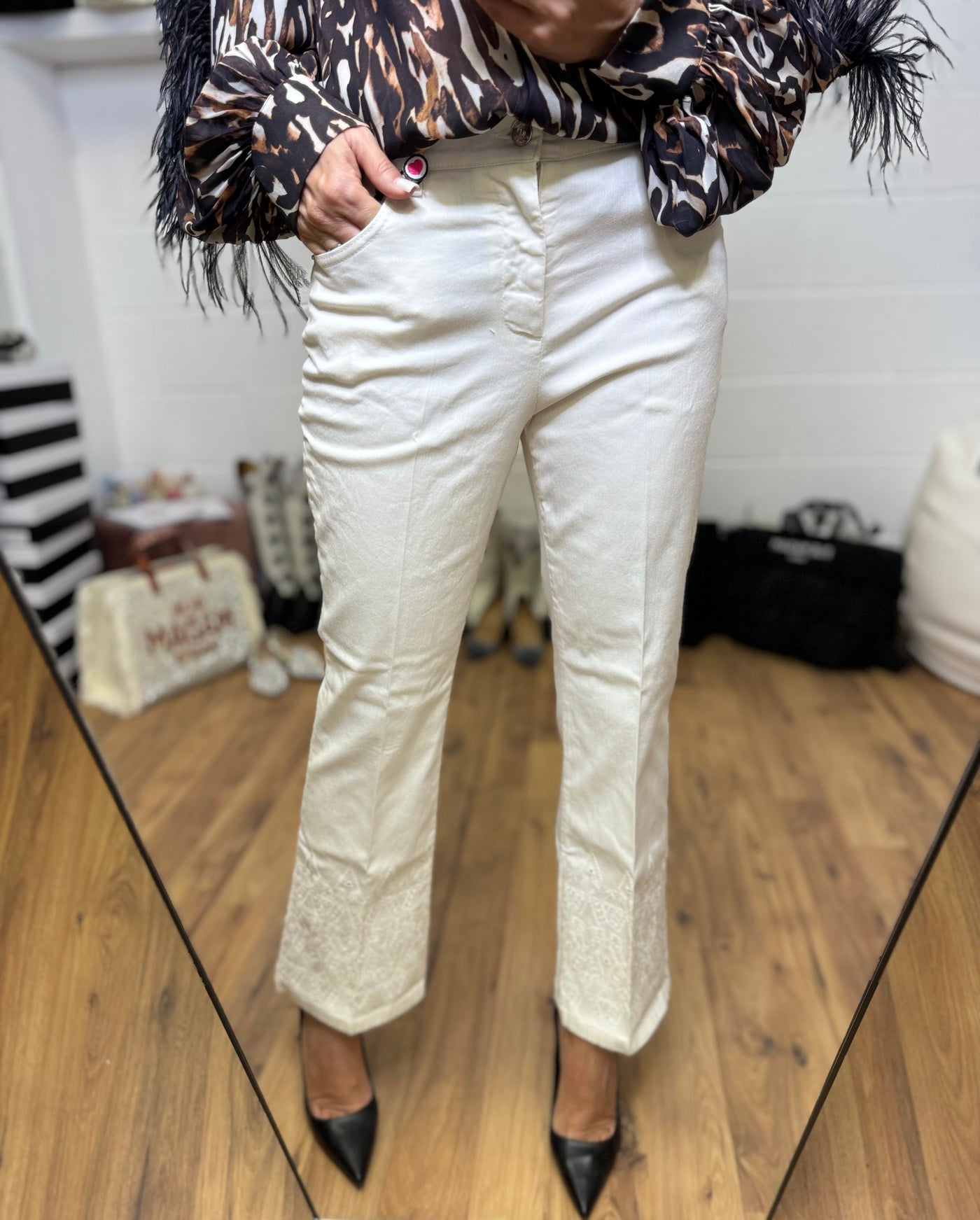 I love my pants. Pantalone bianco