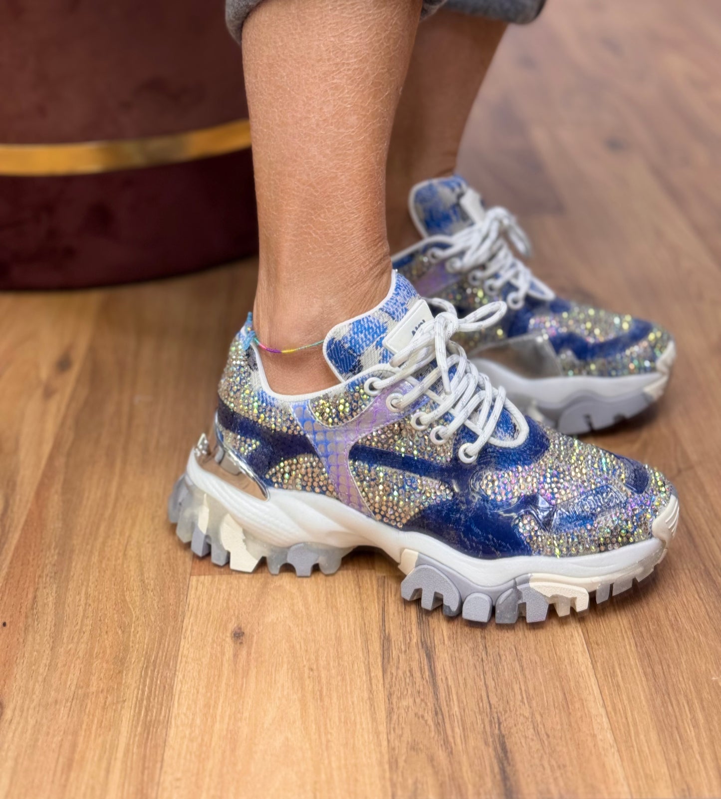 Joia Paris. Sneakers blu