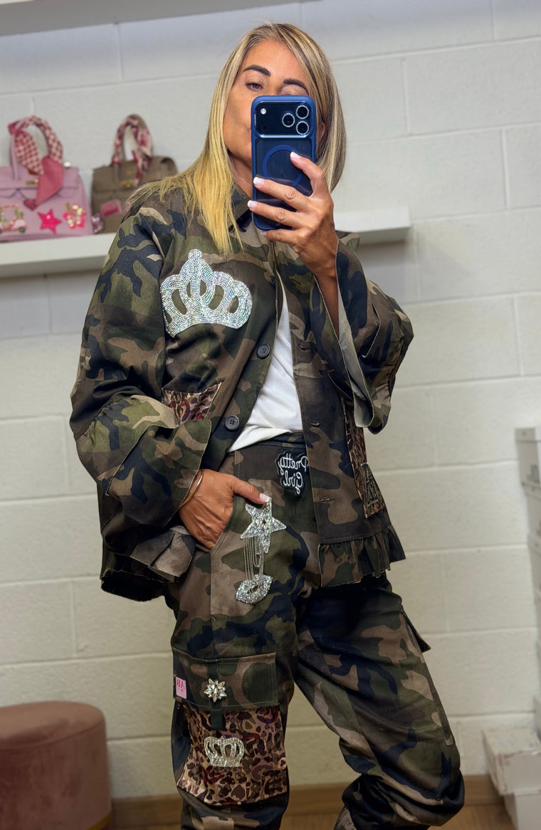 ABpink. Giacca camouflage con ricami