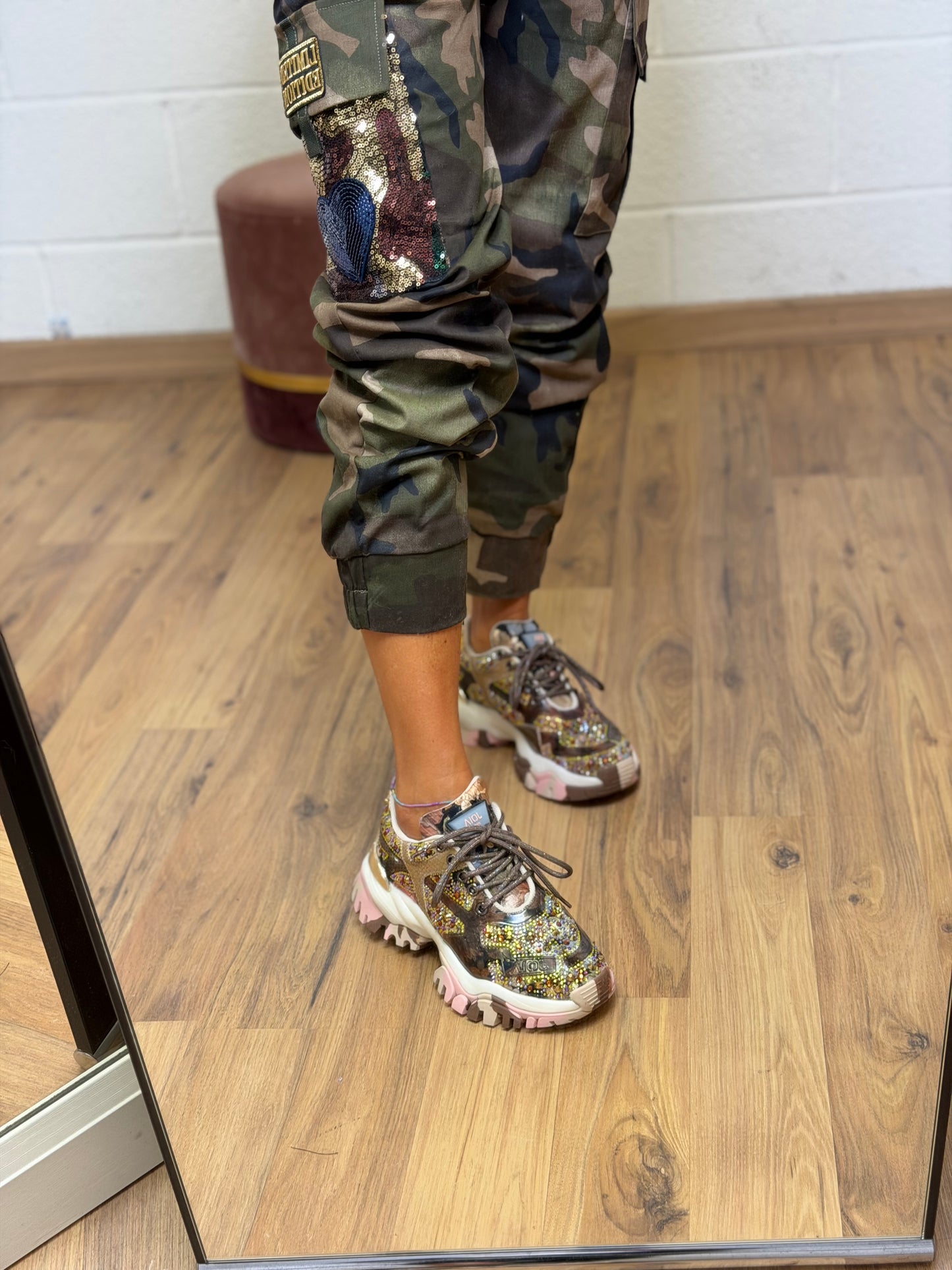 Abpink. Cargo camouflage con patch gioiello