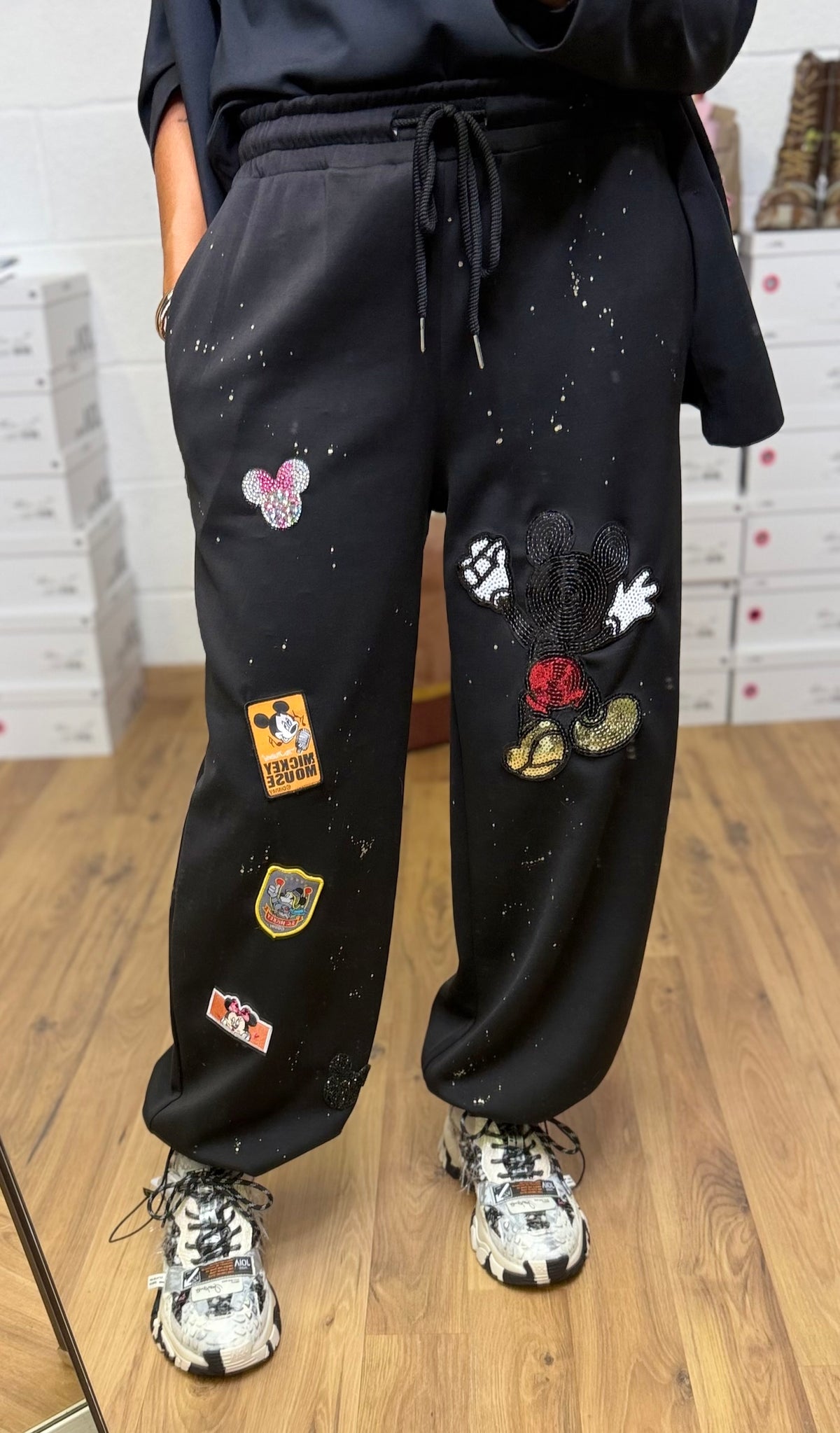 Abpink. Pantalone jogger patch & paillettes