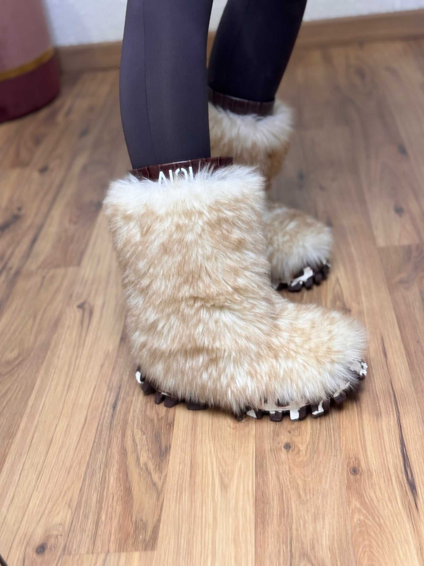 Joia Paris. Daffy brown -30%