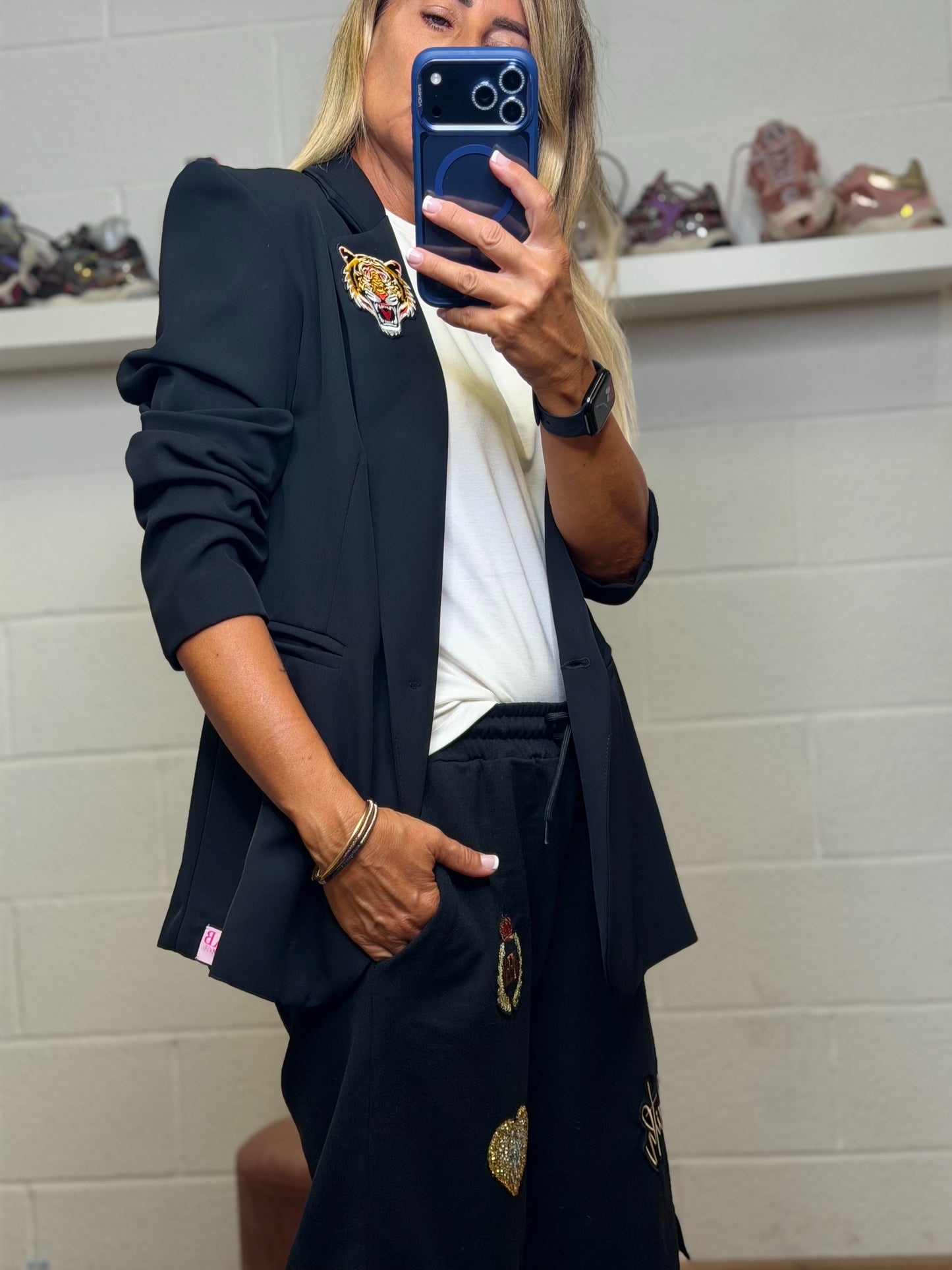 Abpink. Blazer Tiger gioiello