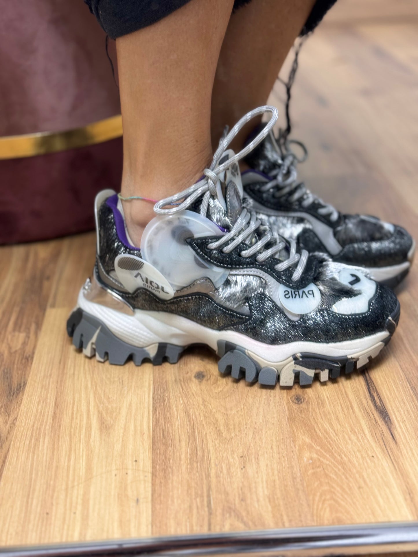 Joia Paris. Sneakers black grey-40%