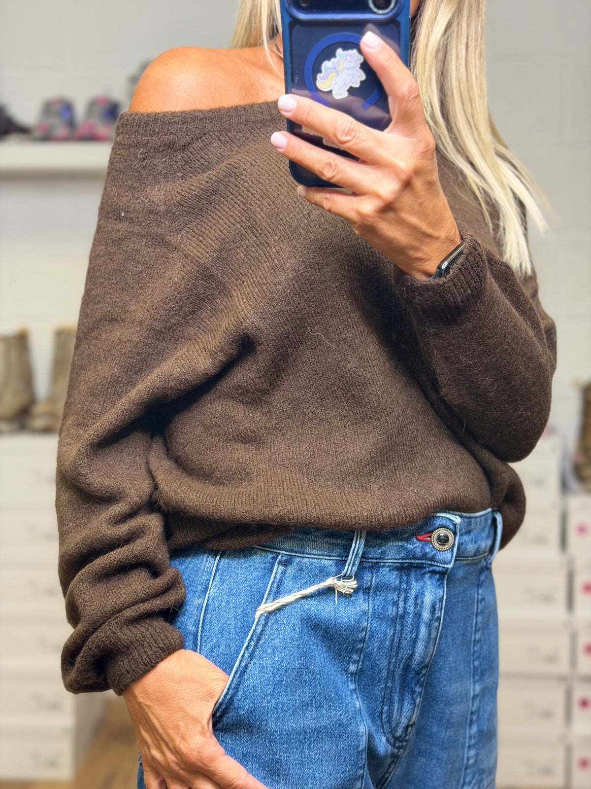 Emma red. Pull cioccolato
