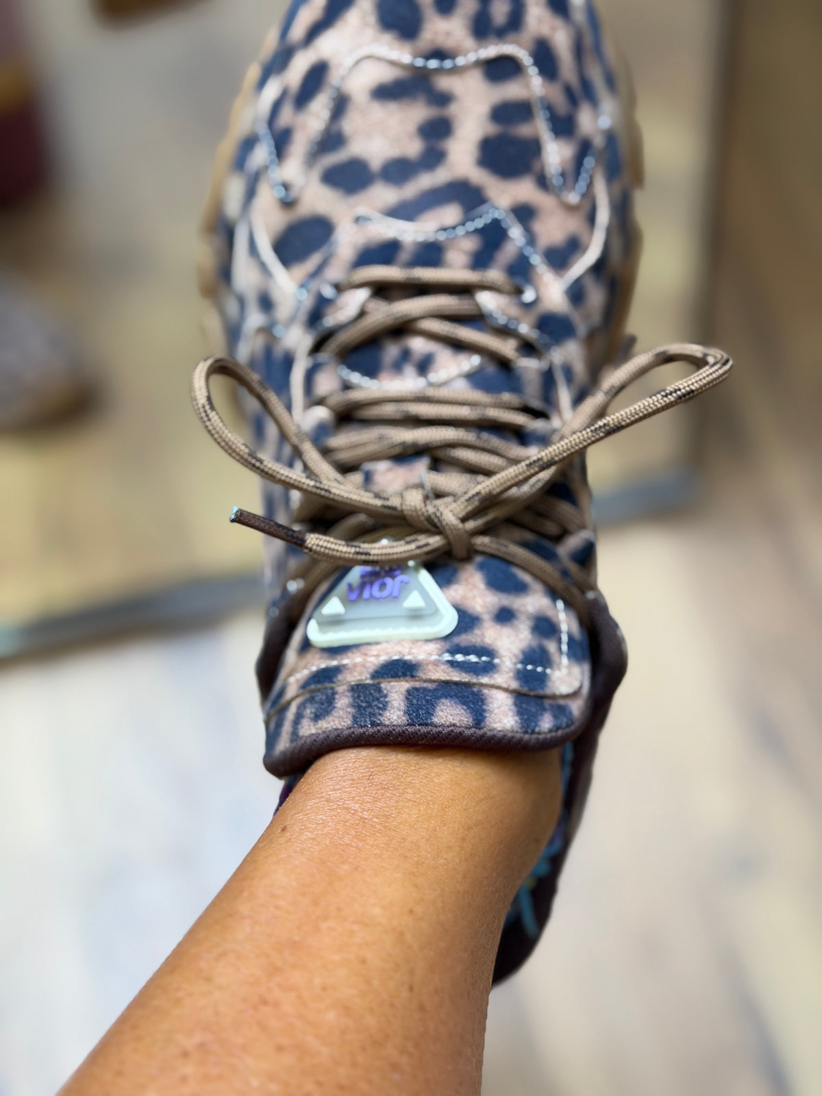 Joia Paris. Sneakers animalier