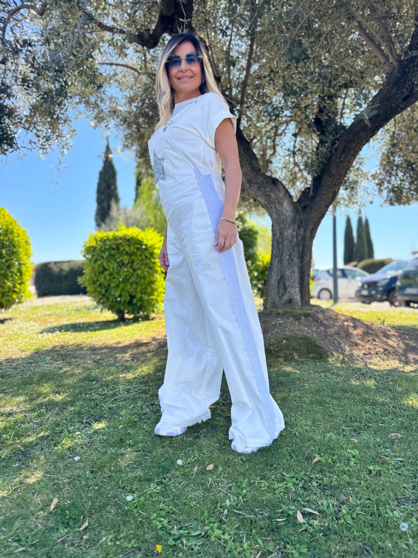 Mimi et mama . Salopette bianca con stelle-50%