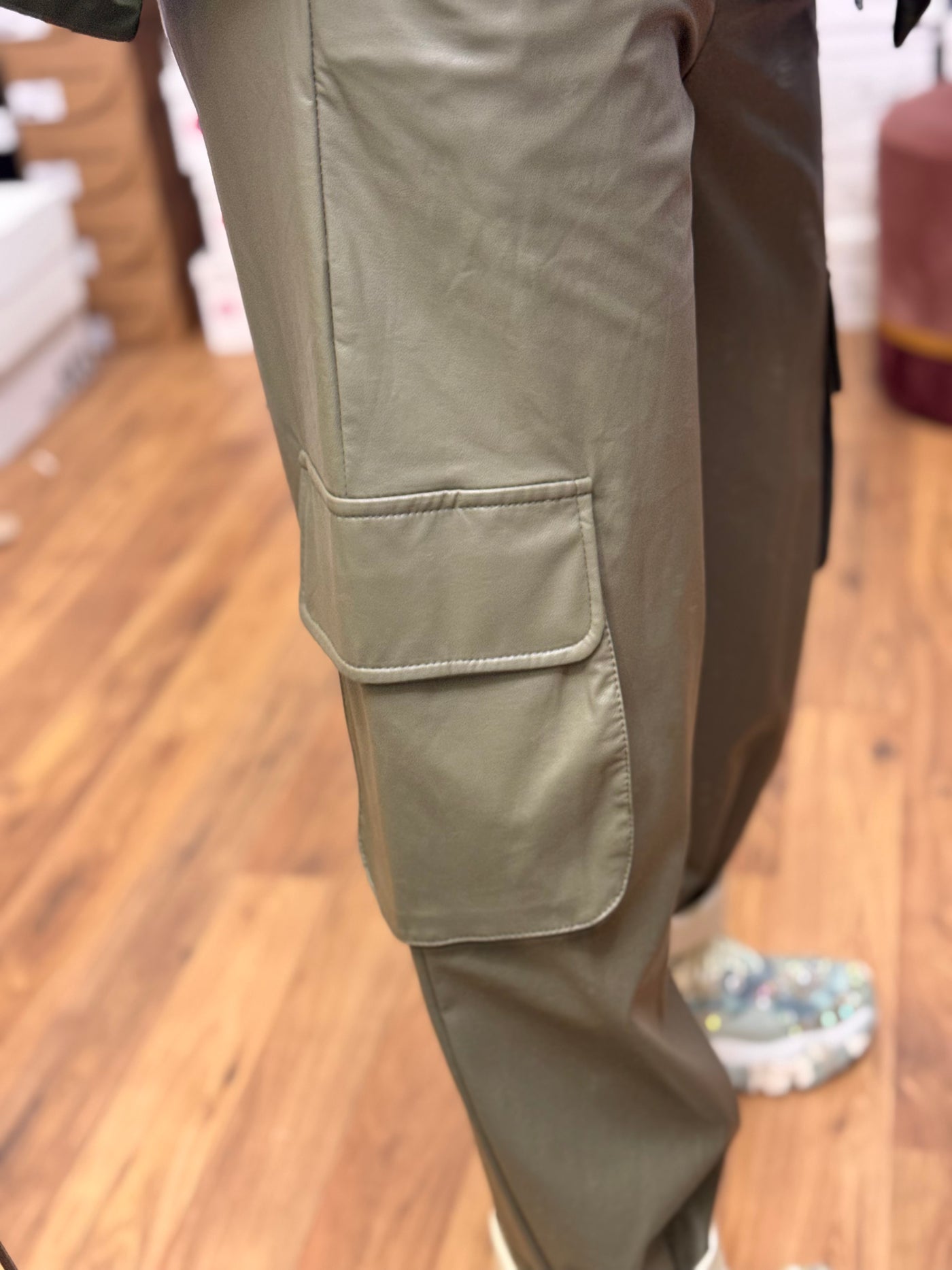 Le Streghe. Cargo verde-50%
