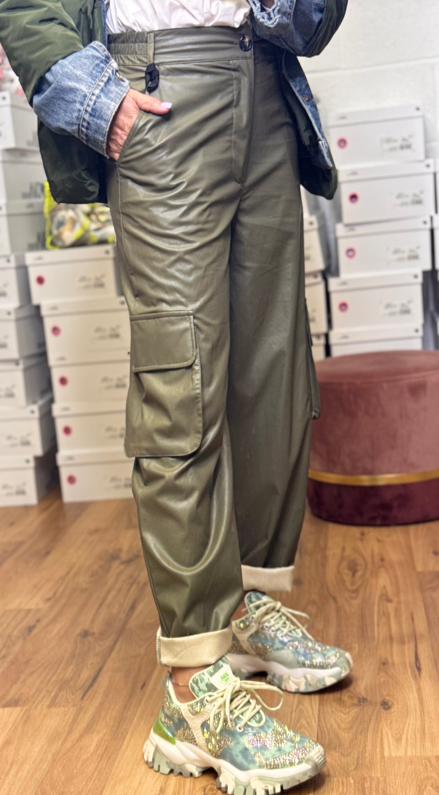 Le Streghe. Cargo verde-50%