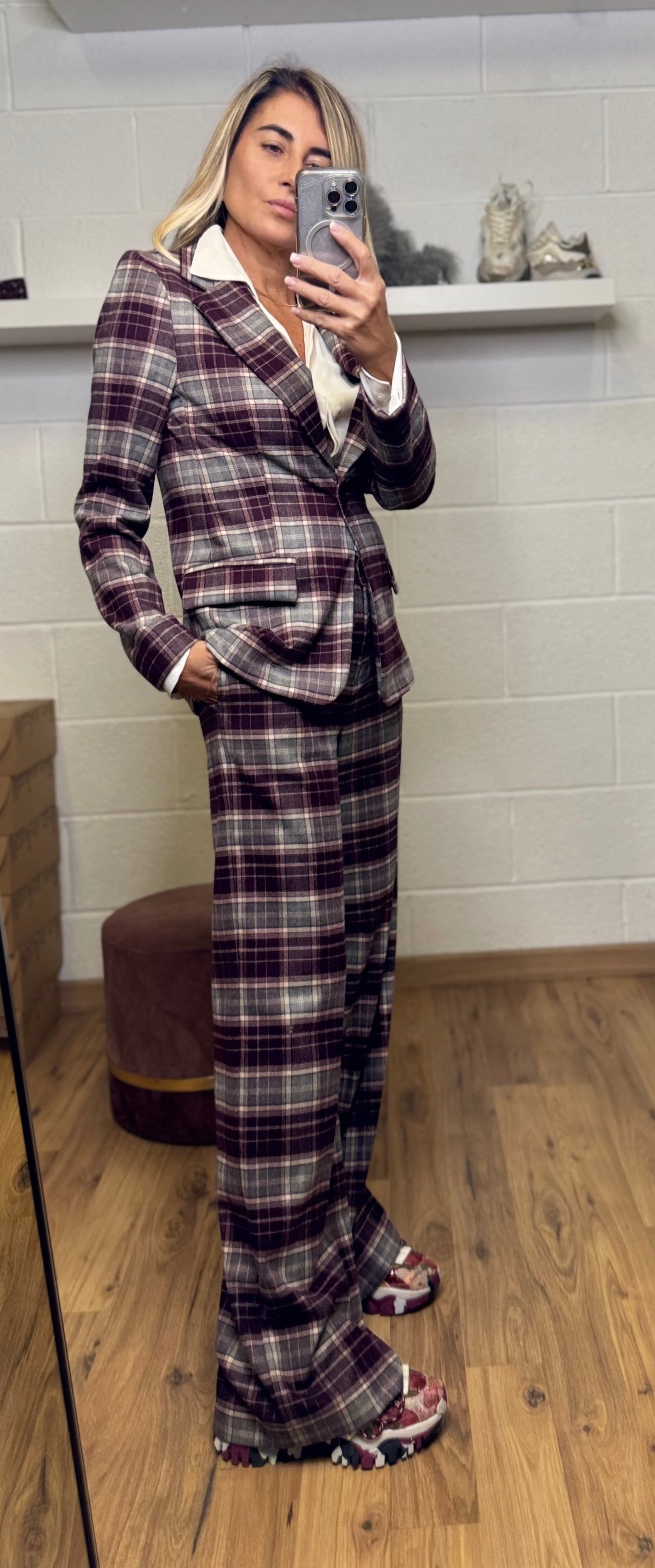 Le Streghe. Blazer check burgundy
