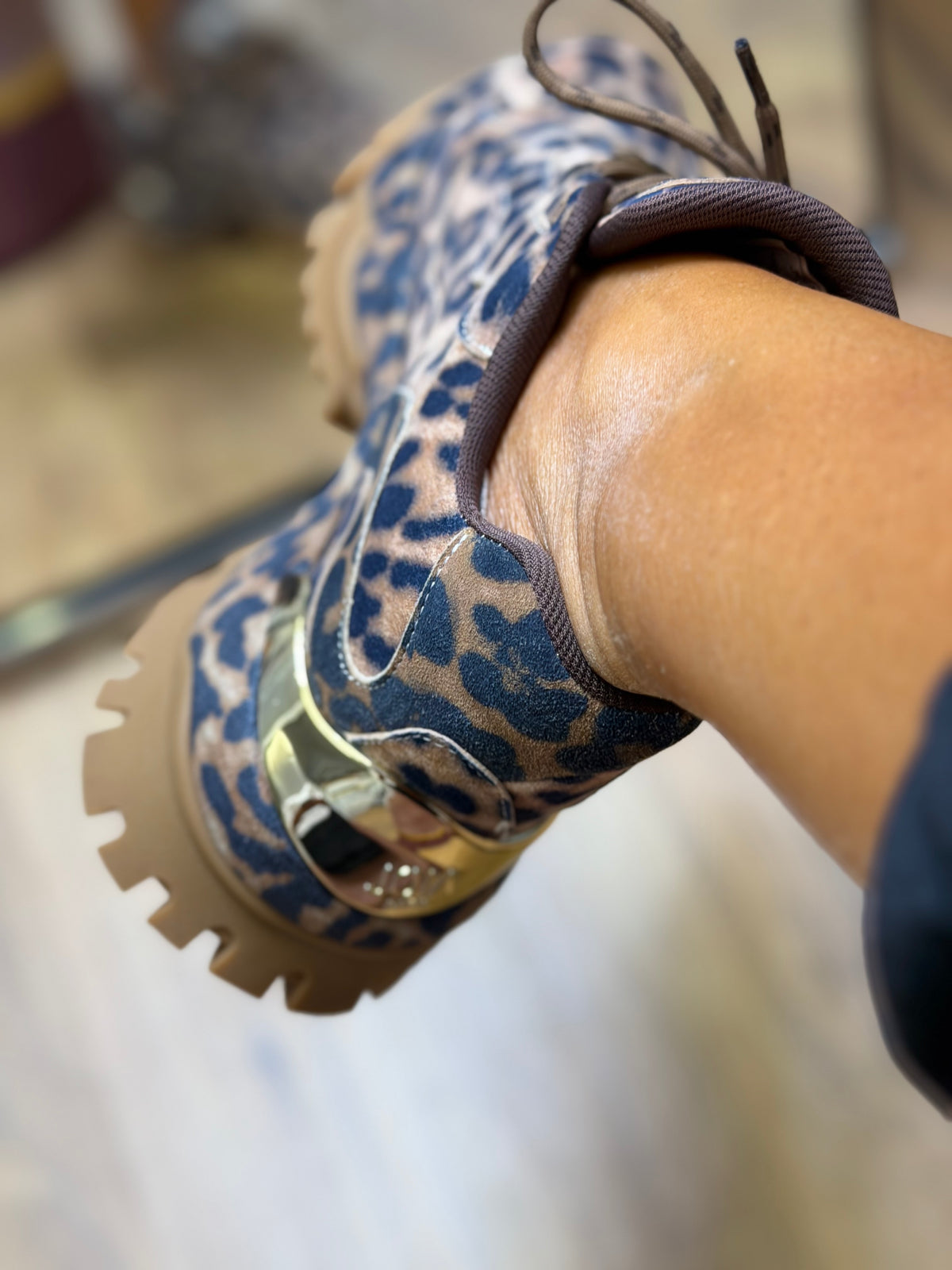 Joia Paris. Sneakers animalier