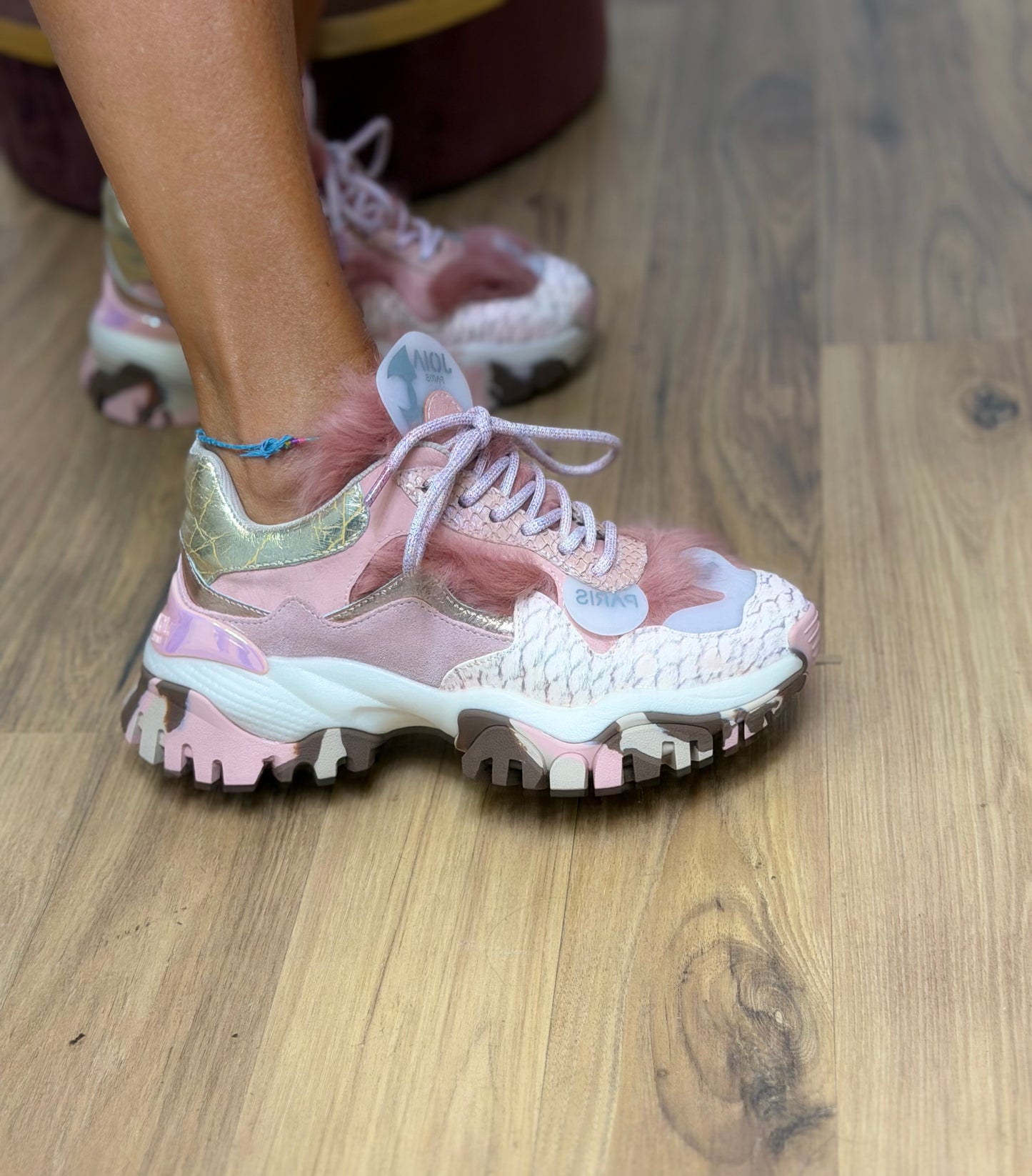 Joia Paris. Sneakers pink gold