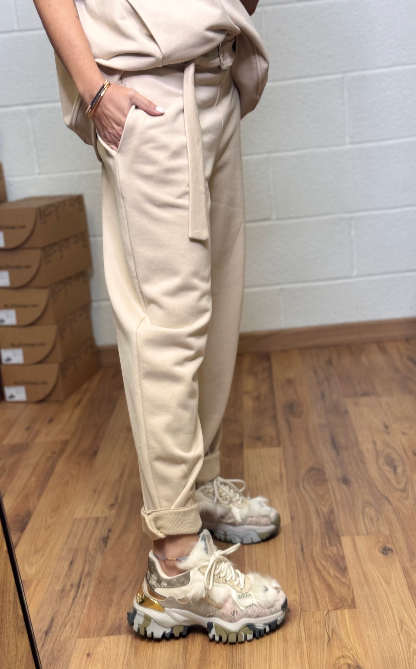 Le Streghe denim. Completo beige