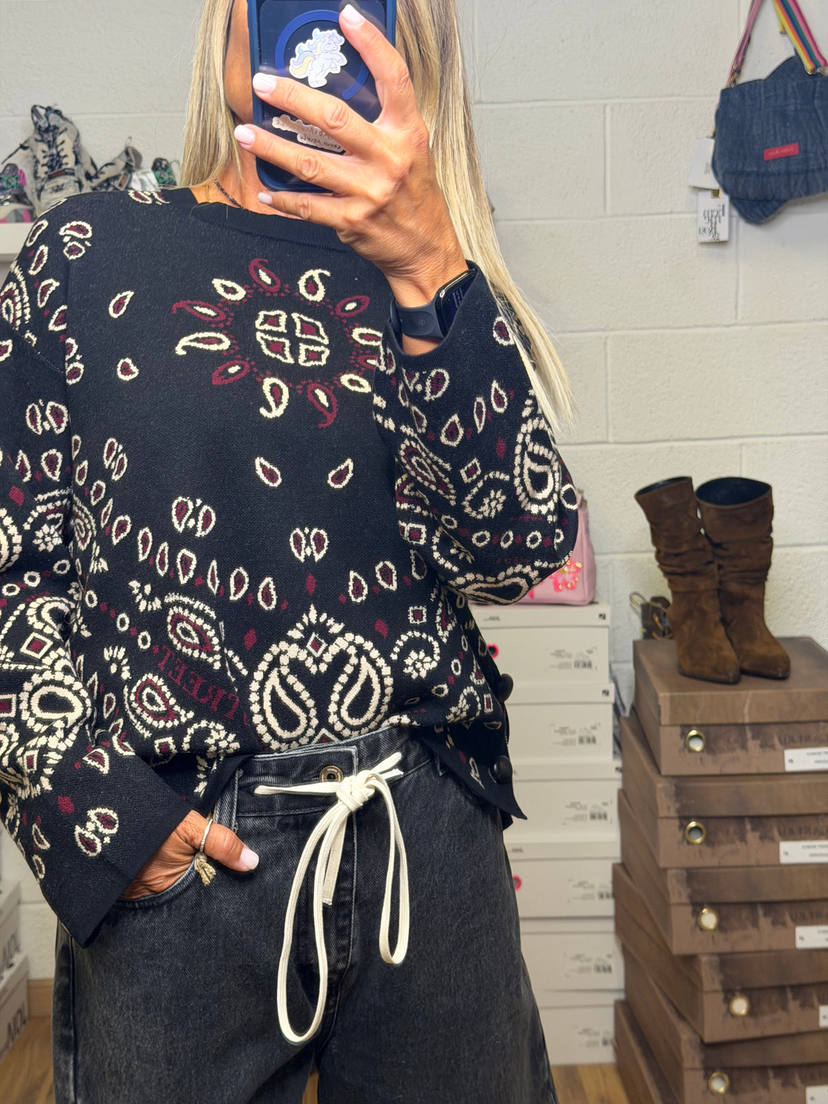 Front Street. Pull in viscosa stampa Paisley