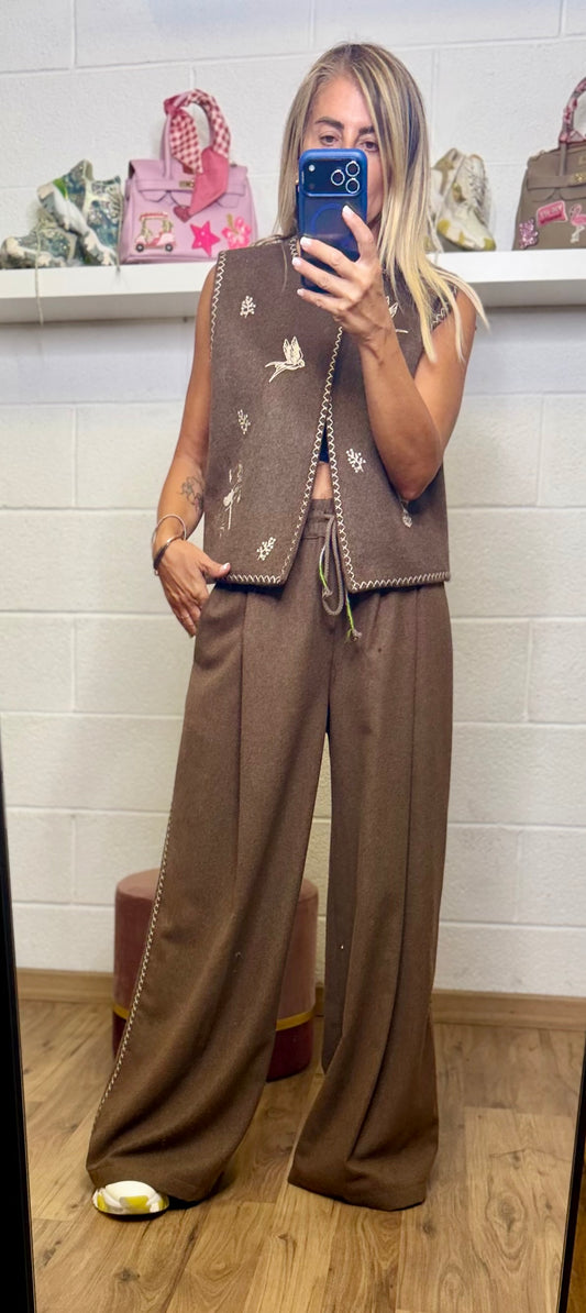 Front Street. Pantalone palazzo moro