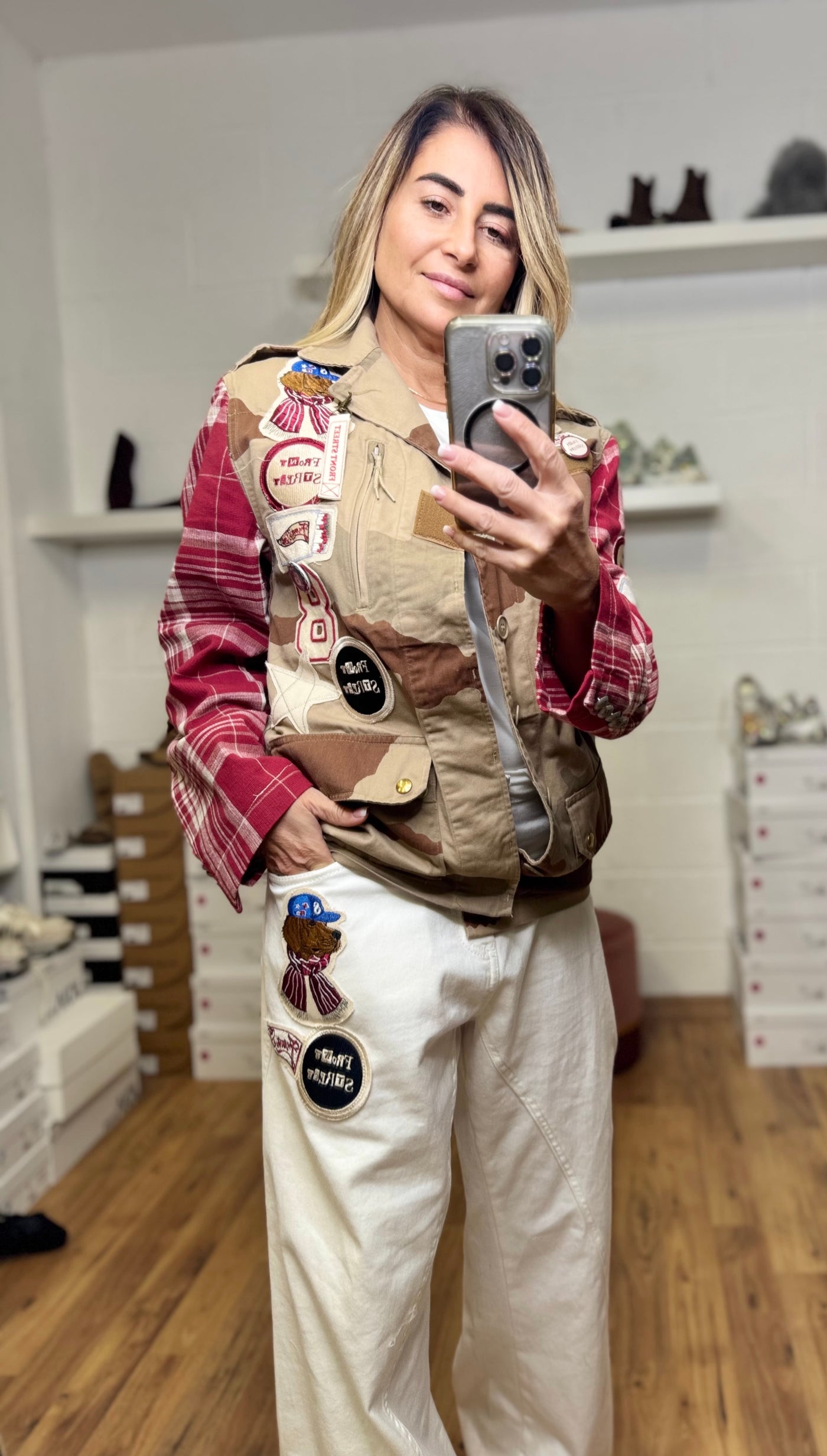 Front Street. Sahariana camouflage con patch-50%