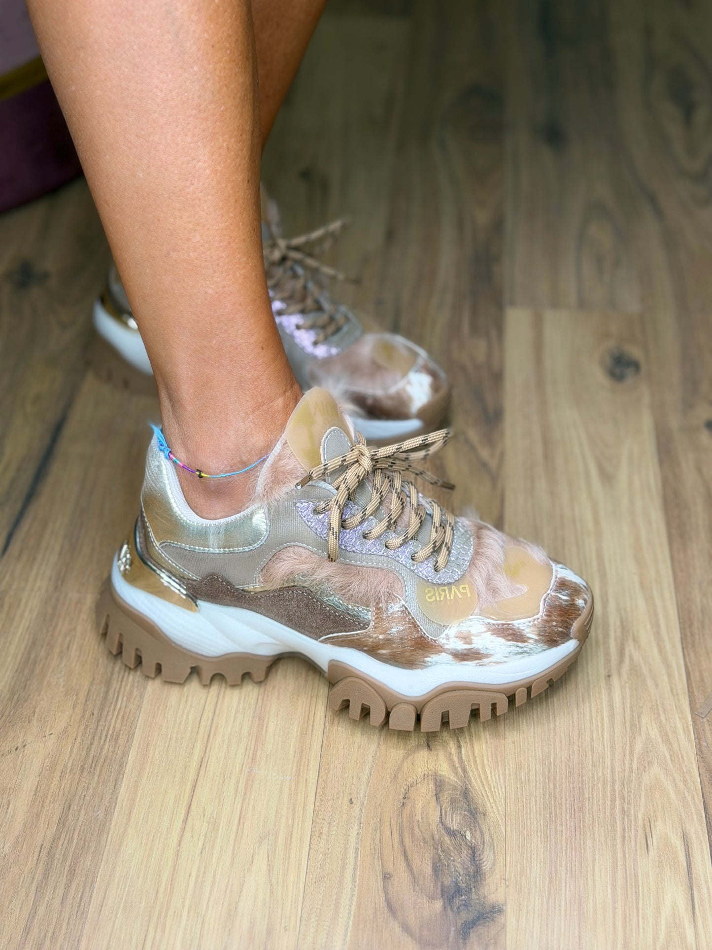 Joia Paris. Sneakers camel